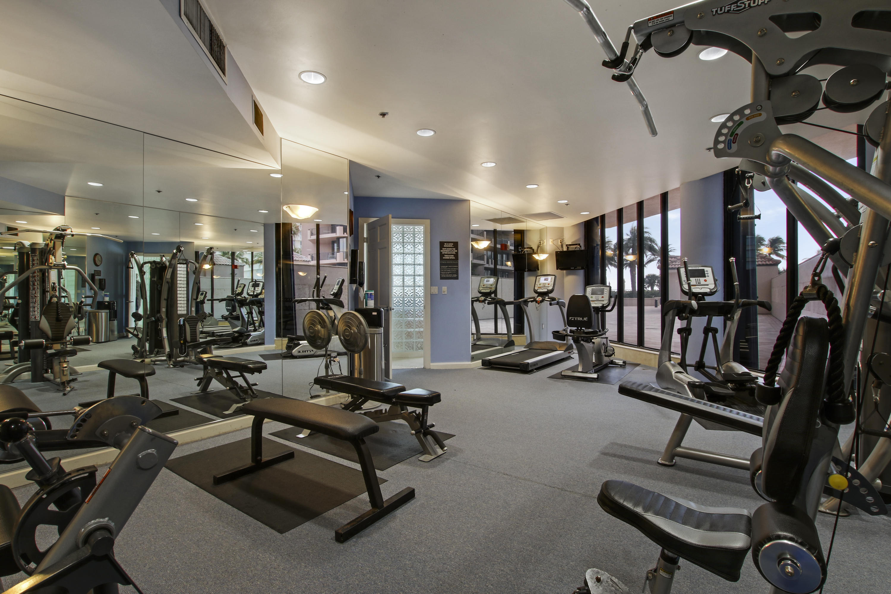 570 Ocean Drive, Unit 601 Juno Beach, FL 33408 - Photo 27 of 35 a view of a room with gym equipment