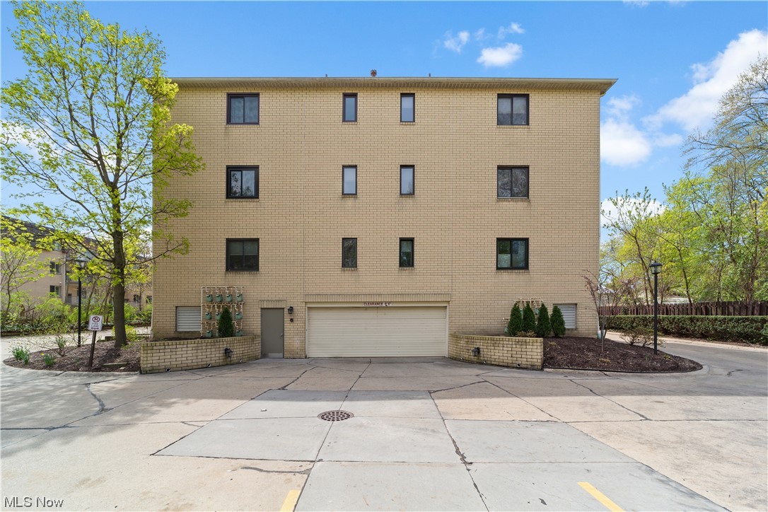 19510 Lorain Road, Unit 306 Cleveland, OH 44126 - Photo 31 of 32 Gallery Image 31