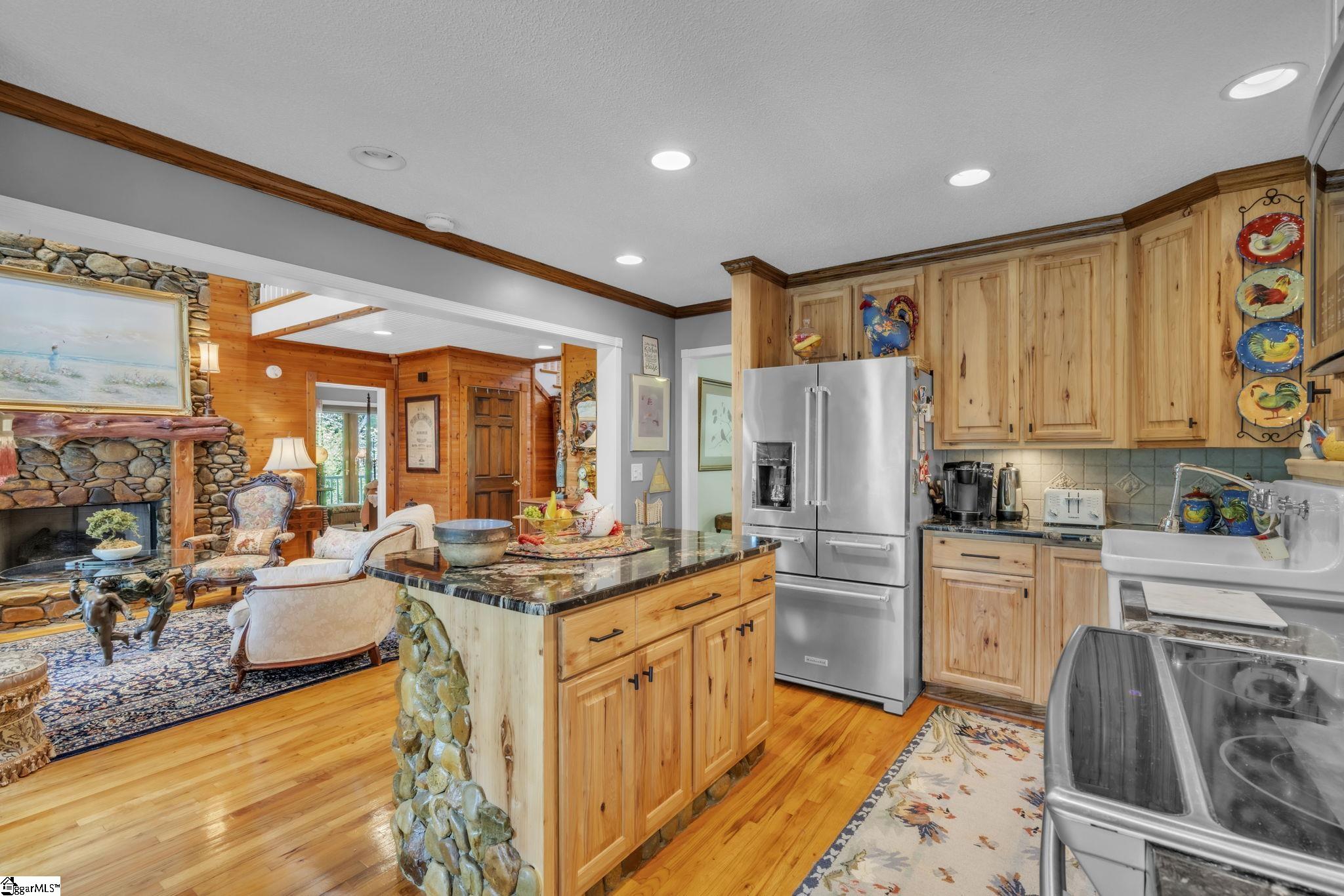 214 Raven Cliff Road Cleveland, SC 29635 - Photo 10 of 47