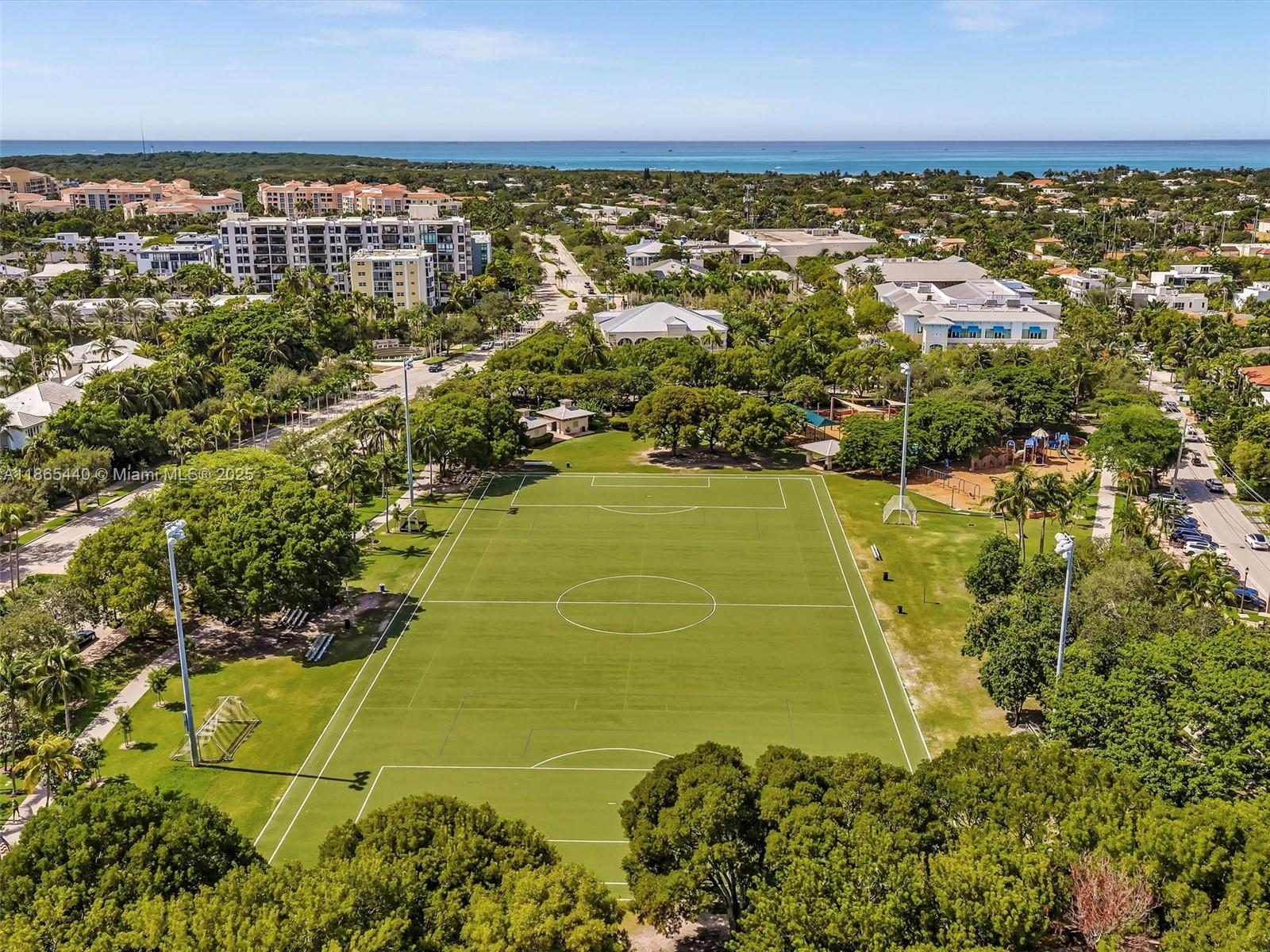 301 Sunrise Drive, Unit 1DW Key Biscayne, FL 33149 - Photo 39 of 40 a view of a city