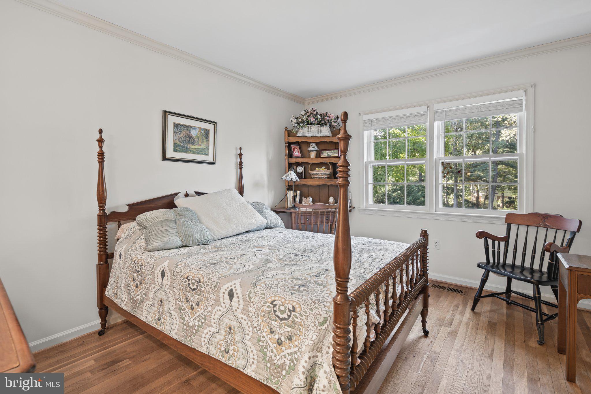 9813 Brookford Road Potomac, MD 20854 - Photo 28 of 48 Gallery Image 28