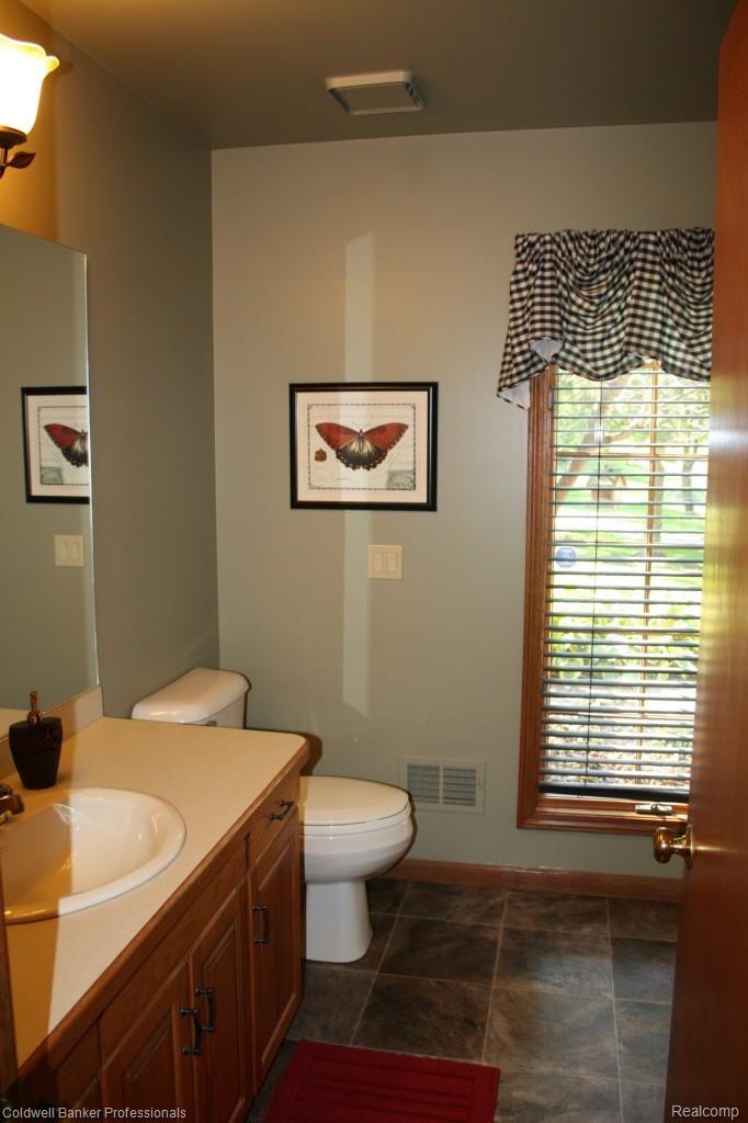 3985 Bird Road Clarkston, MI 48348 - Photo 31 of 46 IMG_9518.jpg