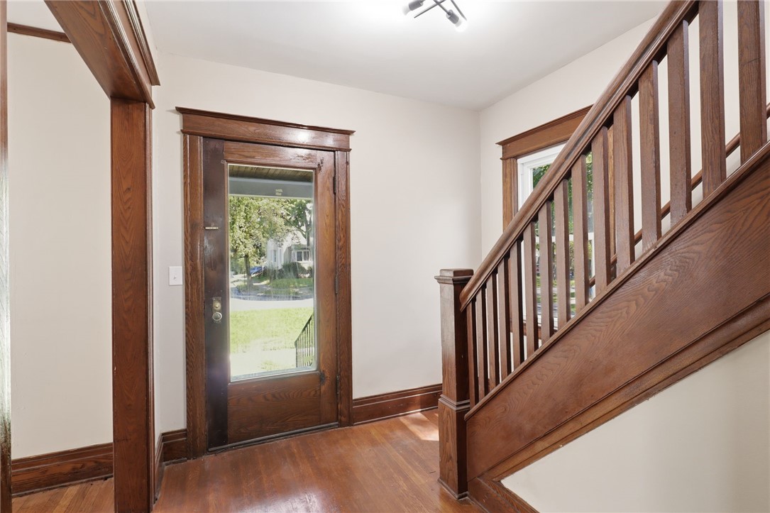 133 Parkside Avenue Rochester, NY 14609 - Photo 4 of 29