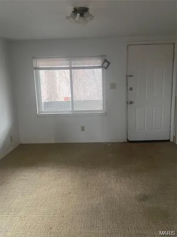 $895 | 4490 North Virginia Mines Road, Unit 2, St. Clair, MO 63077