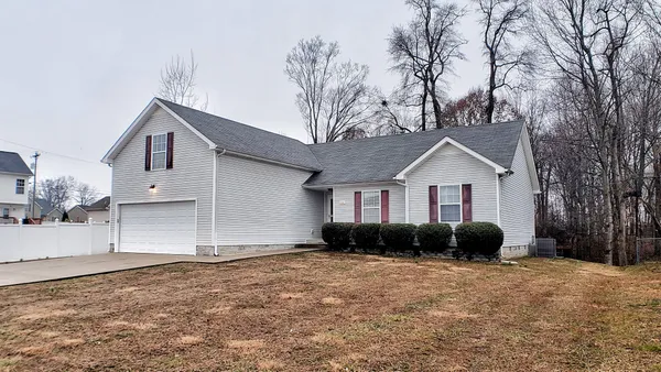 $1,650 | 1381 Scrub Oak Drive, Clarksville, TN 37042