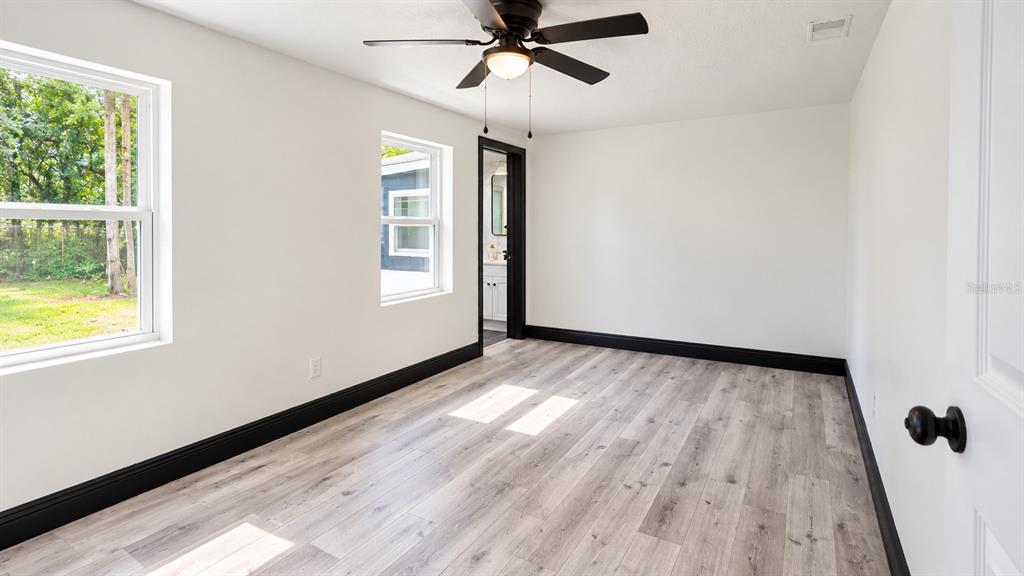 334 West Beresford Road DeLand, FL 32720 - Photo 6 of 16 Gallery Image 6