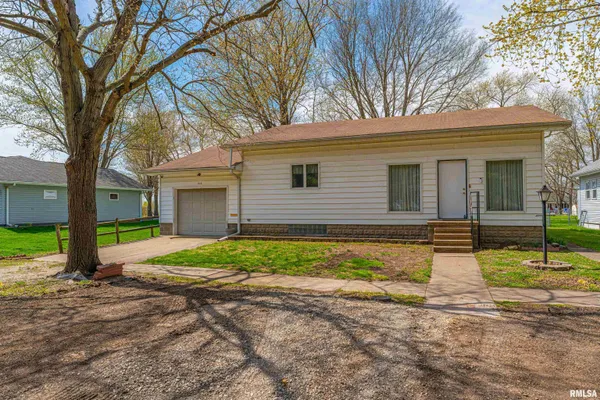 $65,000 | 310 South 2nd Street, Easton, IL 62633