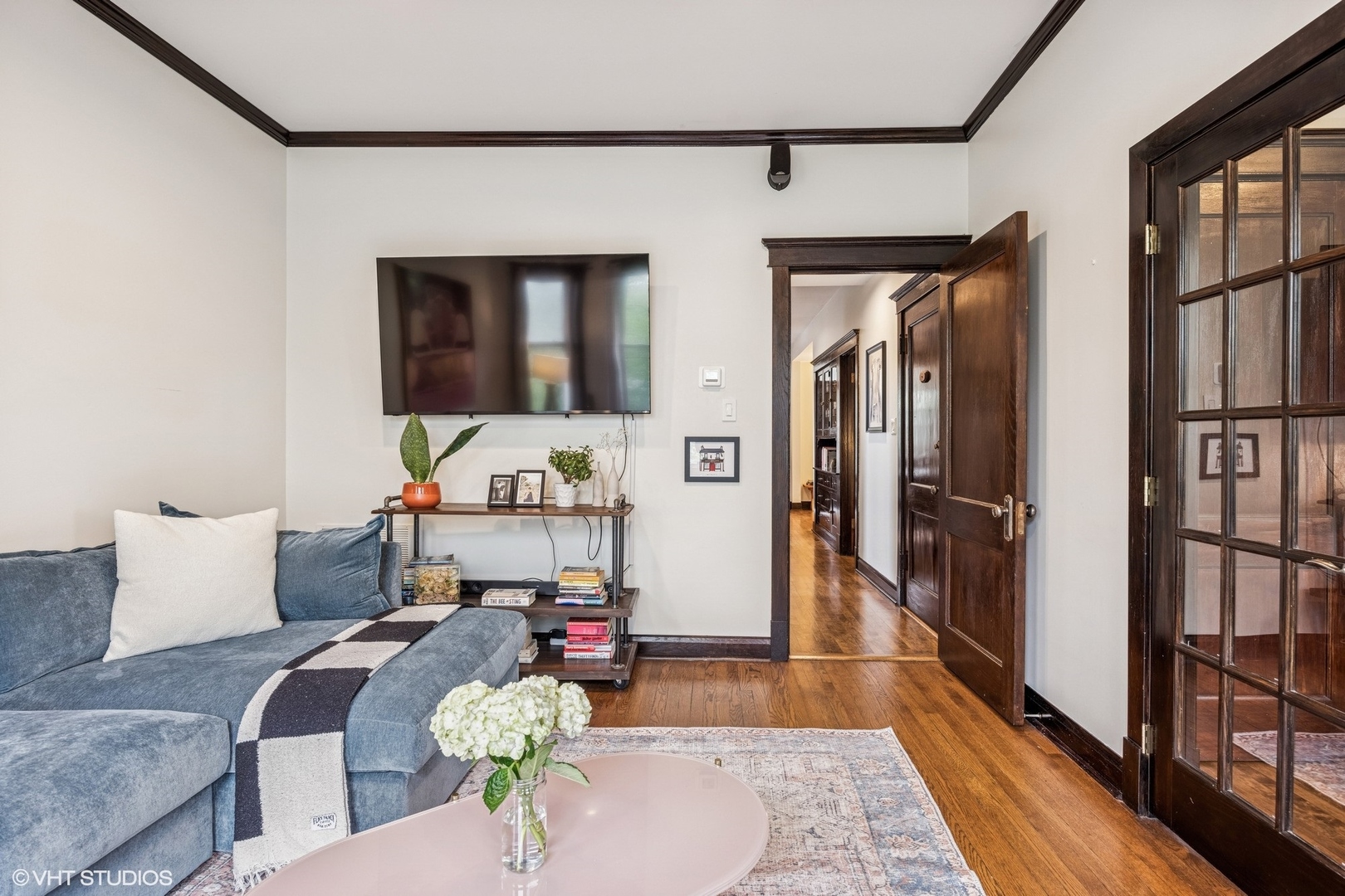 4940 North Ridgeway Avenue, Unit 3 Chicago, IL 60625 - Photo 17 of 21 Gallery Image 17