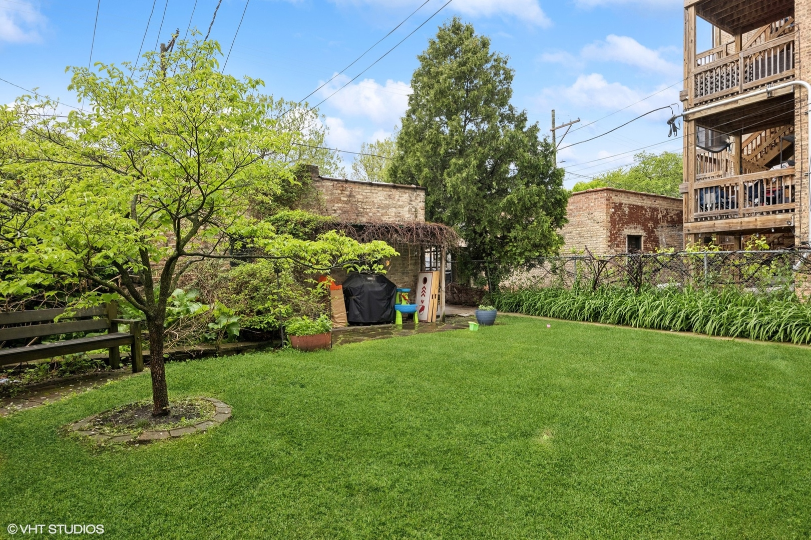 4940 North Ridgeway Avenue, Unit 3 Chicago, IL 60625 - Photo 20 of 21 Gallery Image 20