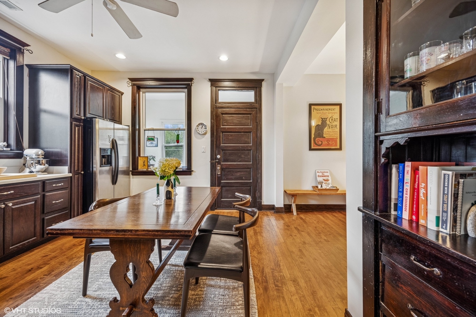4940 North Ridgeway Avenue, Unit 3 Chicago, IL 60625 - Photo 5 of 21 Gallery Image 5