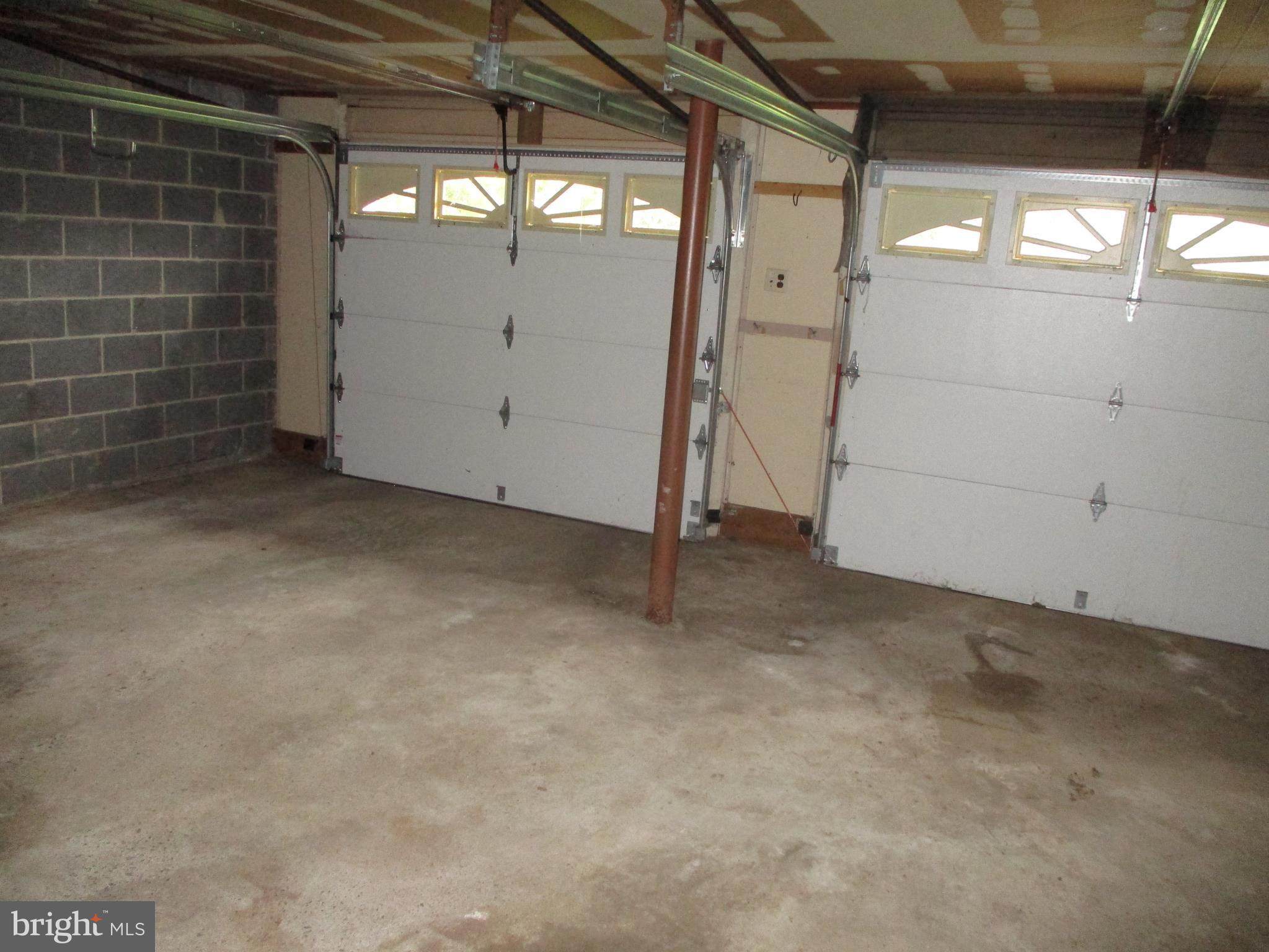 340 Wrights Road Newtown, PA 18940 - Photo 18 of 19 Garage