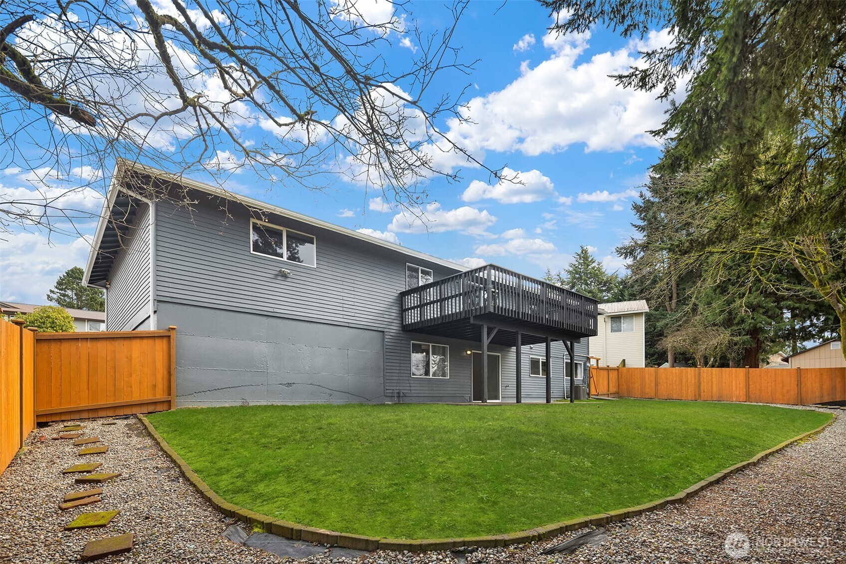 32527 23rd Avenue Southwest Federal Way, WA 98023 - Photo 24 of 28