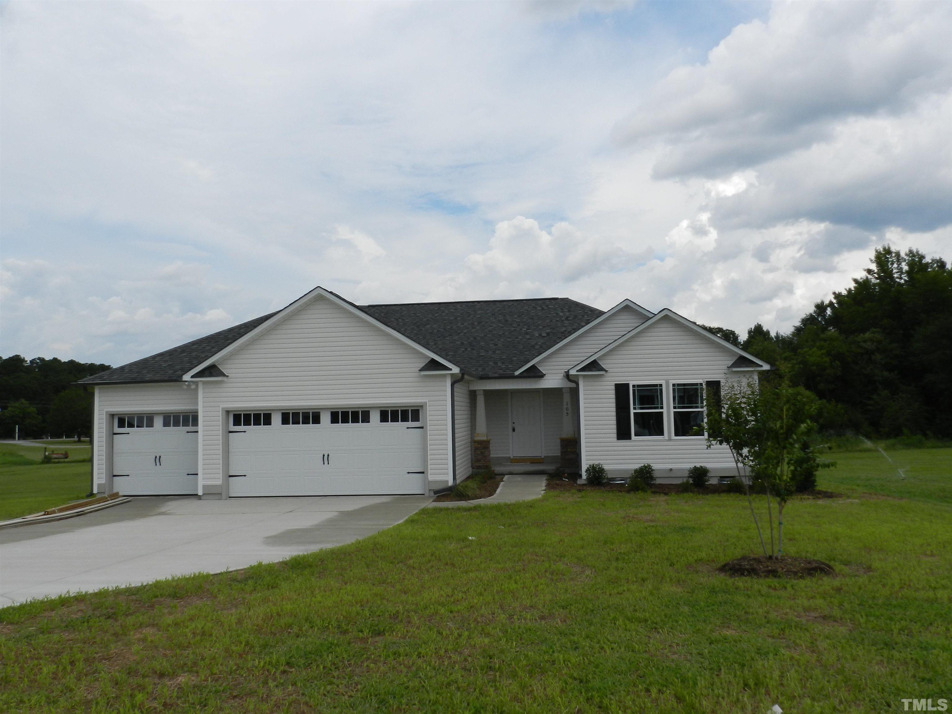 105 Touchdown Way Benson, NC 27504 - Photo 1 of 12 Gallery Image 1