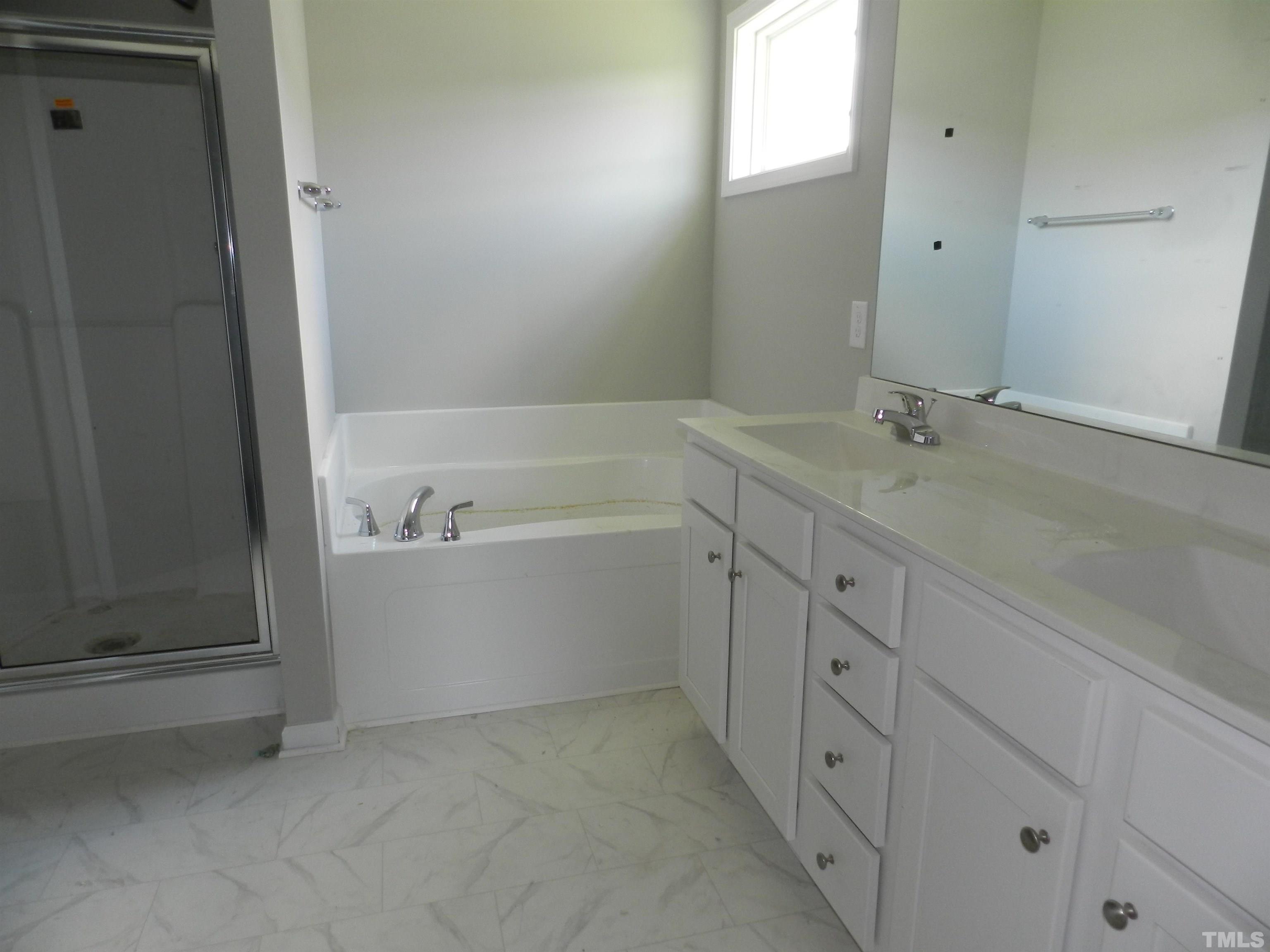 105 Touchdown Way Benson, NC 27504 - Photo 6 of 12 Gallery Image 6