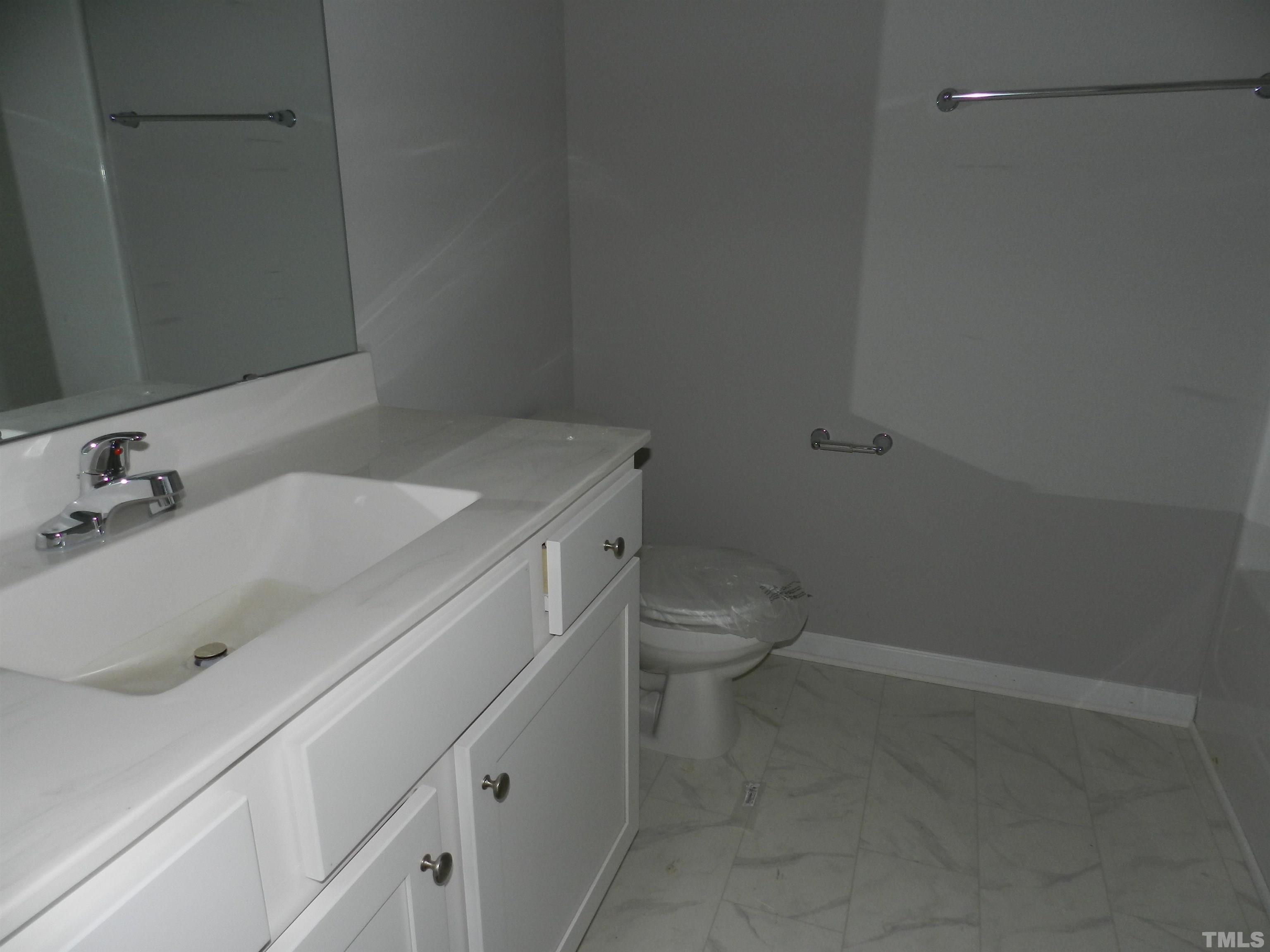 105 Touchdown Way Benson, NC 27504 - Photo 8 of 12 Gallery Image 8