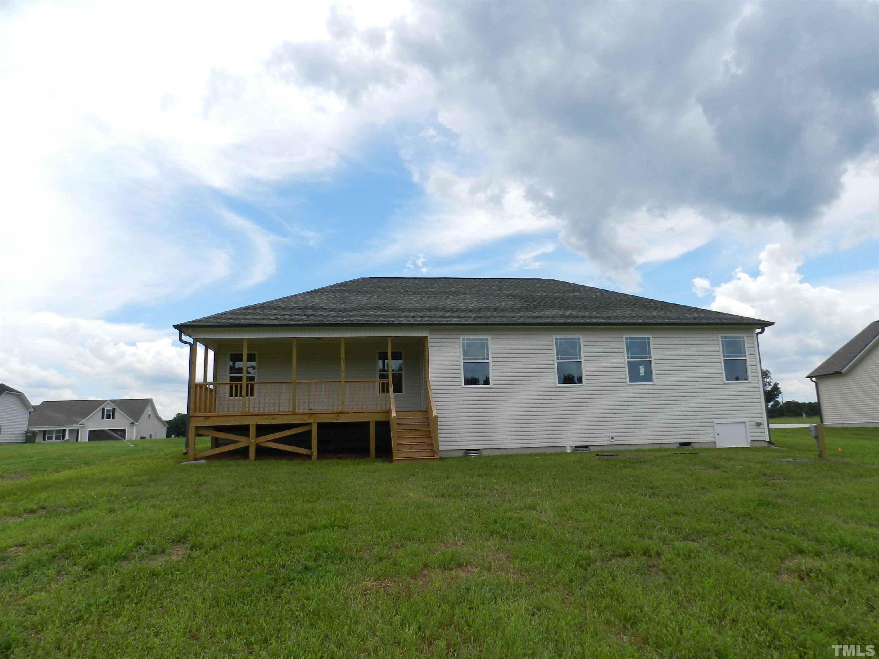 105 Touchdown Way Benson, NC 27504 - Photo 10 of 12 Gallery Image 10