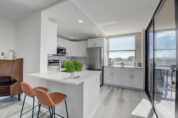 $3,000 | 600 Egret Circle, Delray Beach, FL 33444