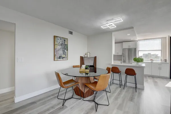 $3,000 | 600 Egret Circle, Delray Beach, FL 33444