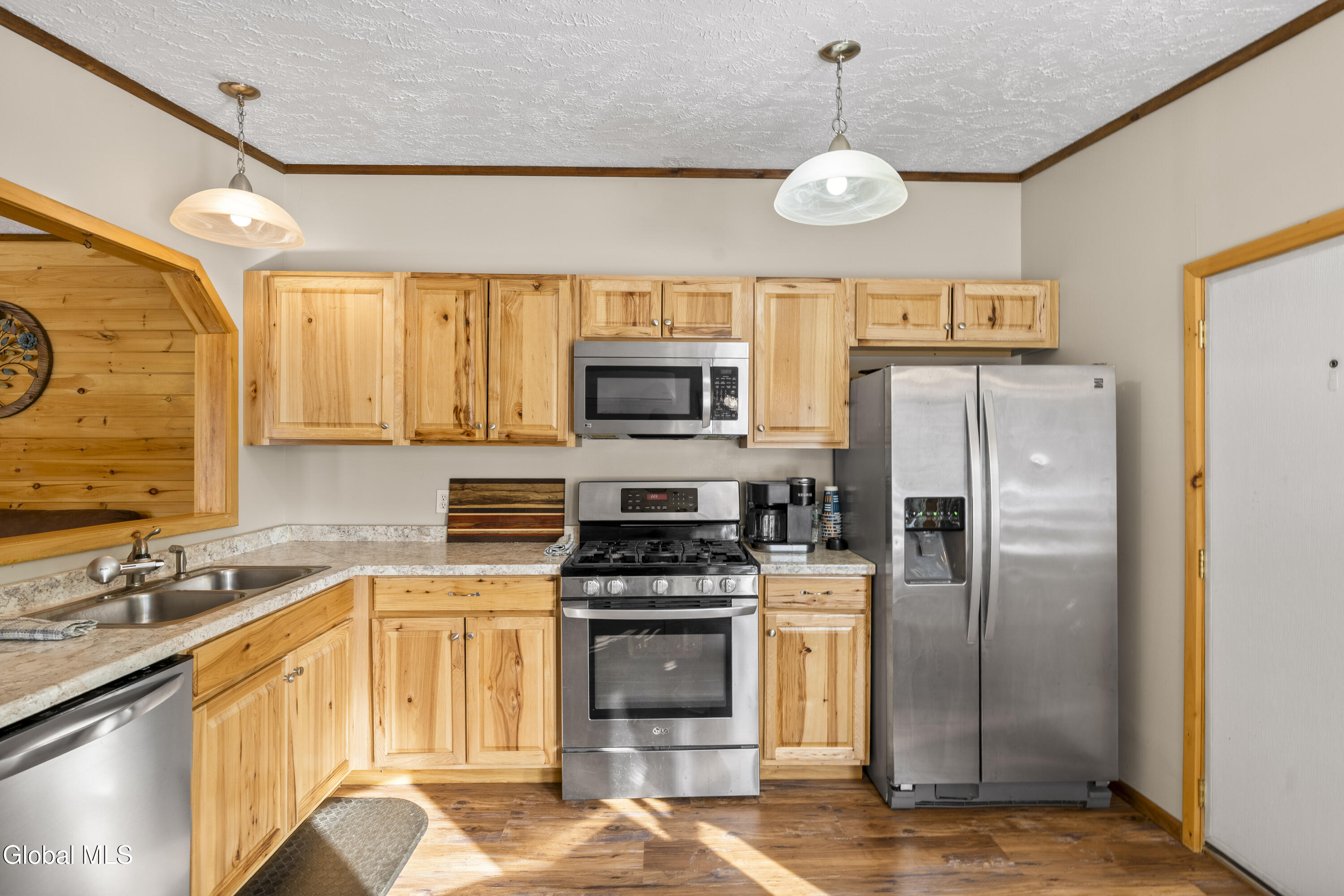 160 Bushnell Road Mayfield, NY 12117 - Photo 13 of 48 DSC03136