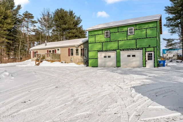 $319,900 | 160 Bushnell Road, Mayfield, NY 12117