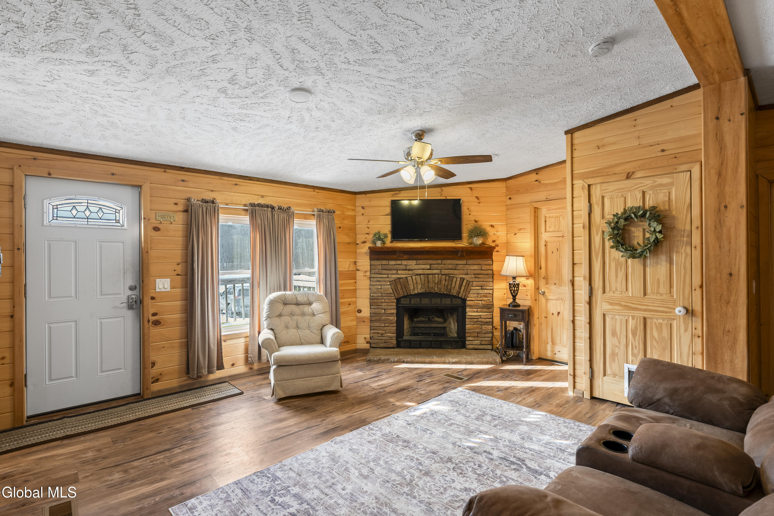 160 Bushnell Road Mayfield, NY 12117 - Photo 7 of 48 DSC03118