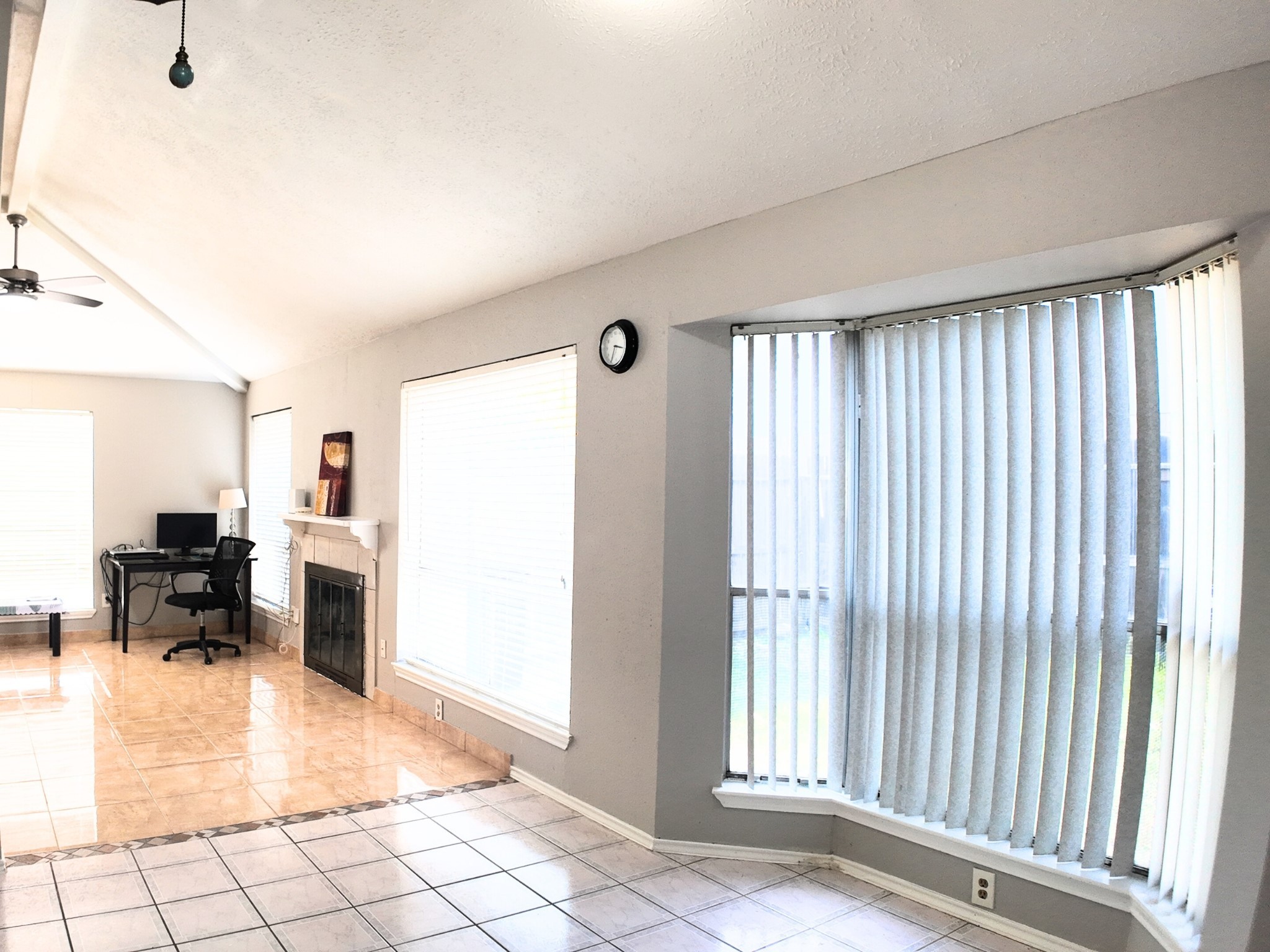10070 Green Valley Lane Houston, TX 77064 - Photo 12 of 27 a living room with furniture and a window