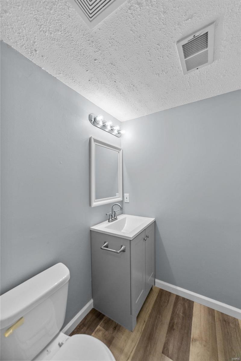 2615 Hampton Road, Unit B St. Charles, MO 63303 - Photo 9 of 33 Gallery Image 9