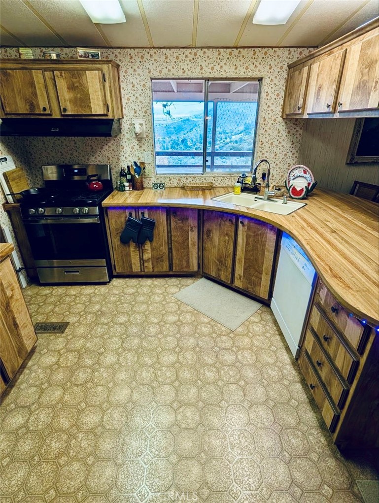 533 Rim Road Bodfish, CA 93205 - Photo 15 of 28