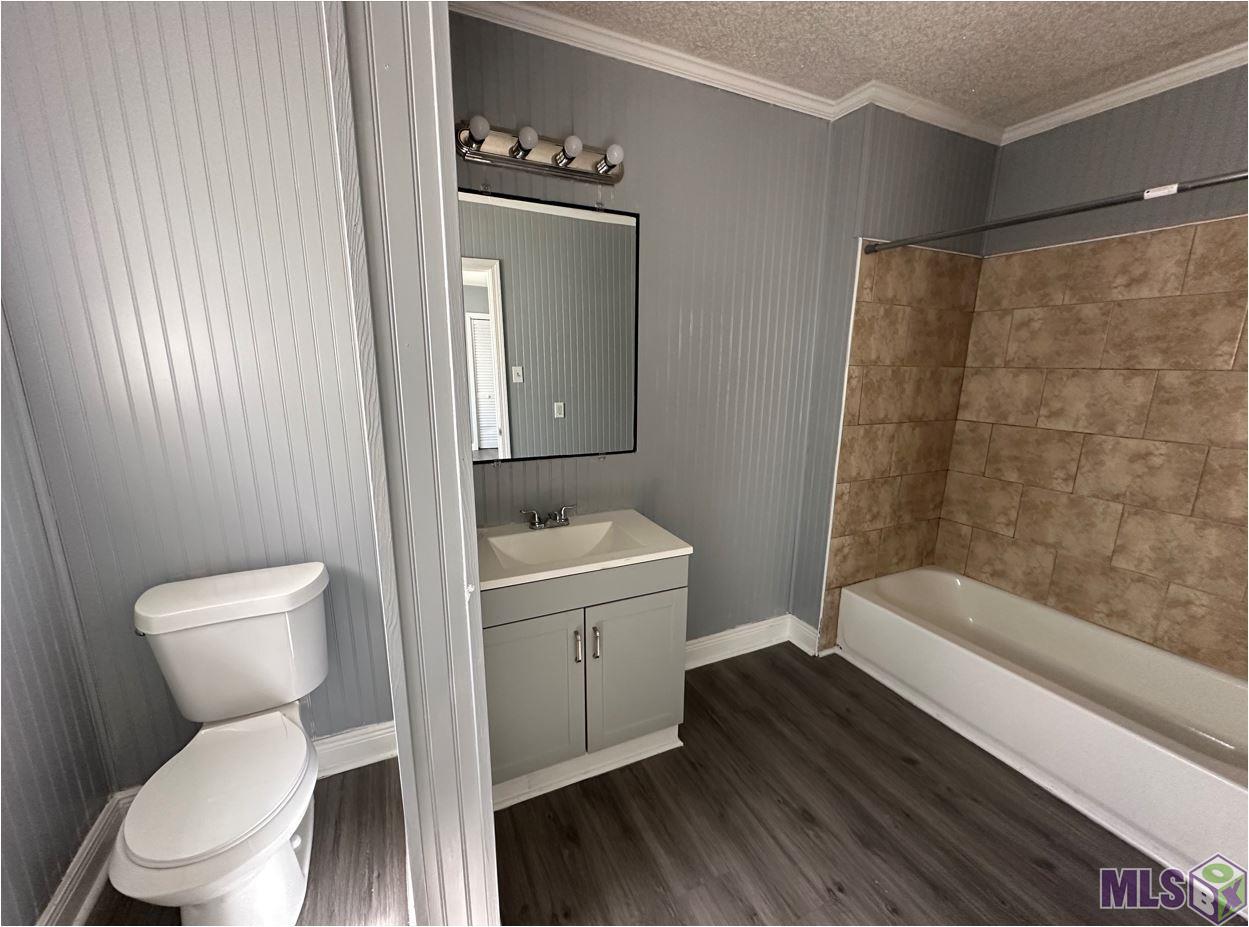2744 Eaton Street Baton Rouge, LA 70805 - Photo 9 of 9 Primary Bathroom