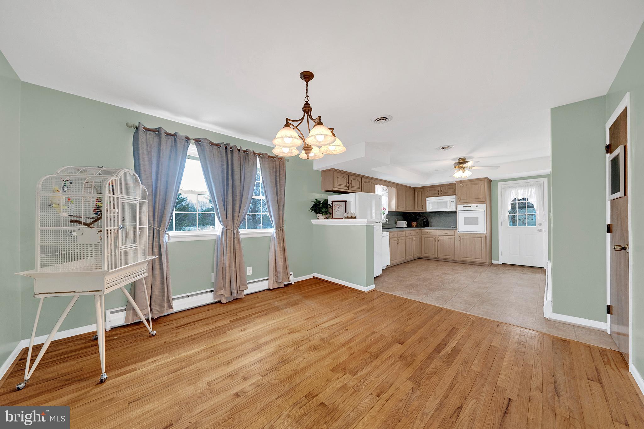 88 Woosamonsa Road Pennington, NJ 08534 - Photo 14 of 32