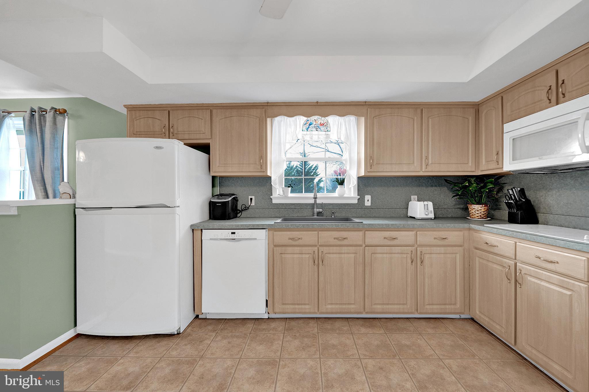 88 Woosamonsa Road Pennington, NJ 08534 - Photo 10 of 32