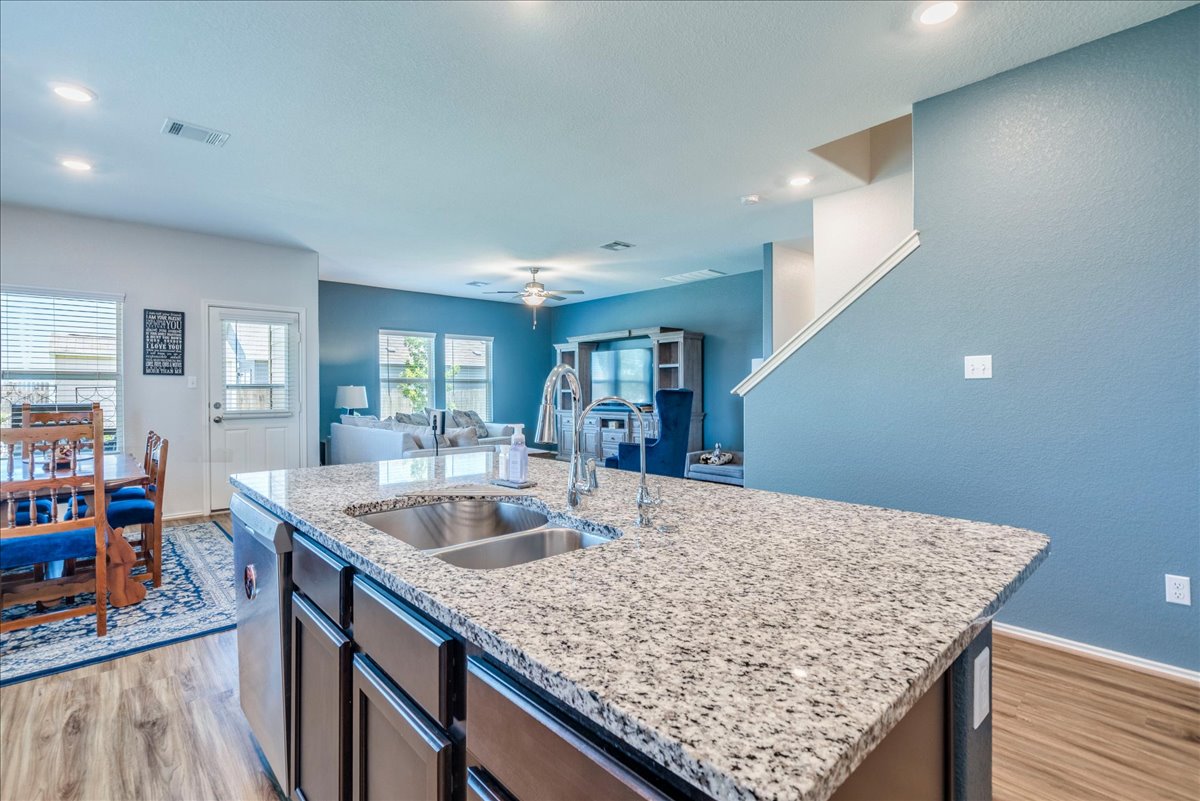 358 Jasper Trail Buda, TX 78610 - Photo 10 of 35