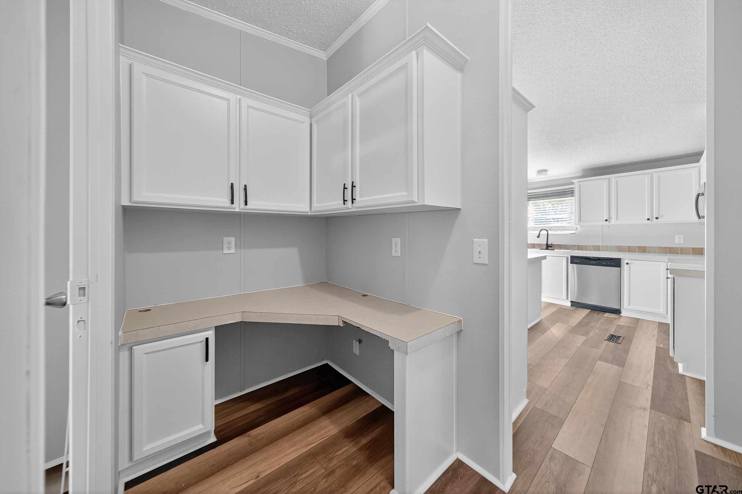 327 Pine Hill Longview, TX 75605 - Photo 13 of 46