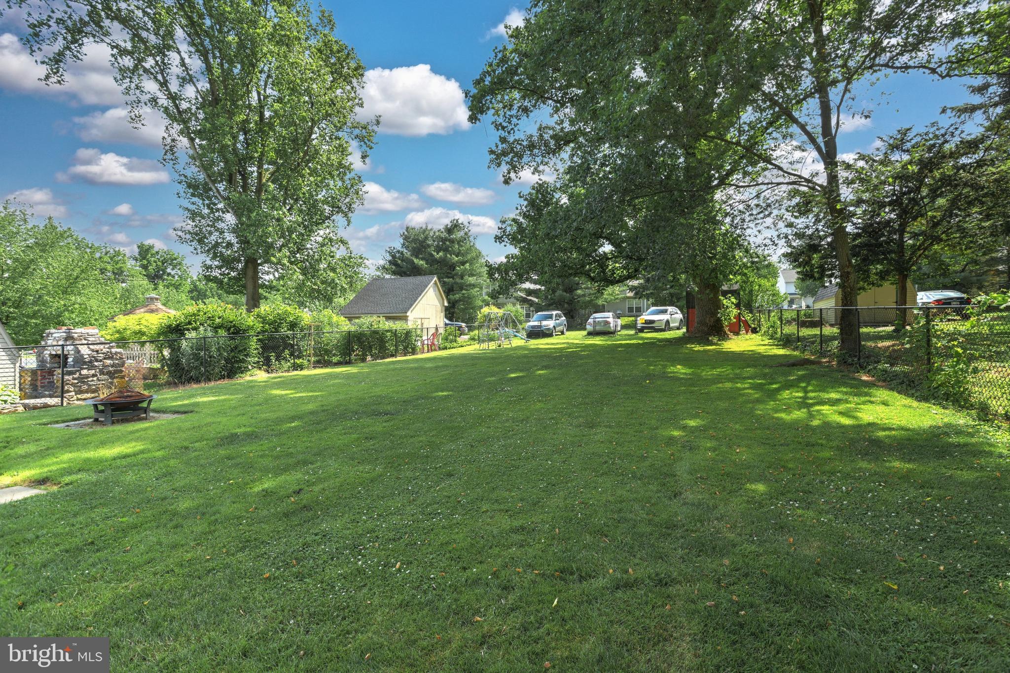 140 Locust Grove Road York, PA 17402 - Photo 8 of 26 Gallery Image 8