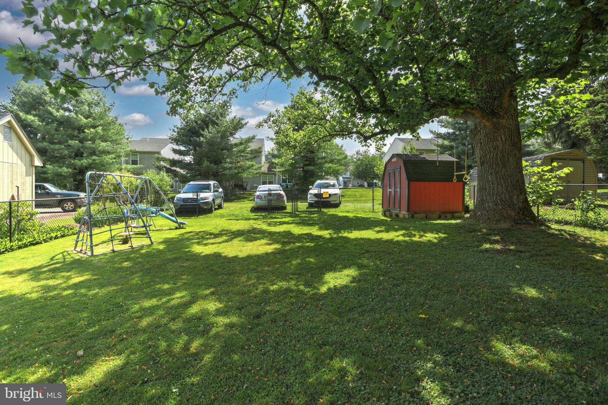 140 Locust Grove Road York, PA 17402 - Photo 10 of 26 Gallery Image 10