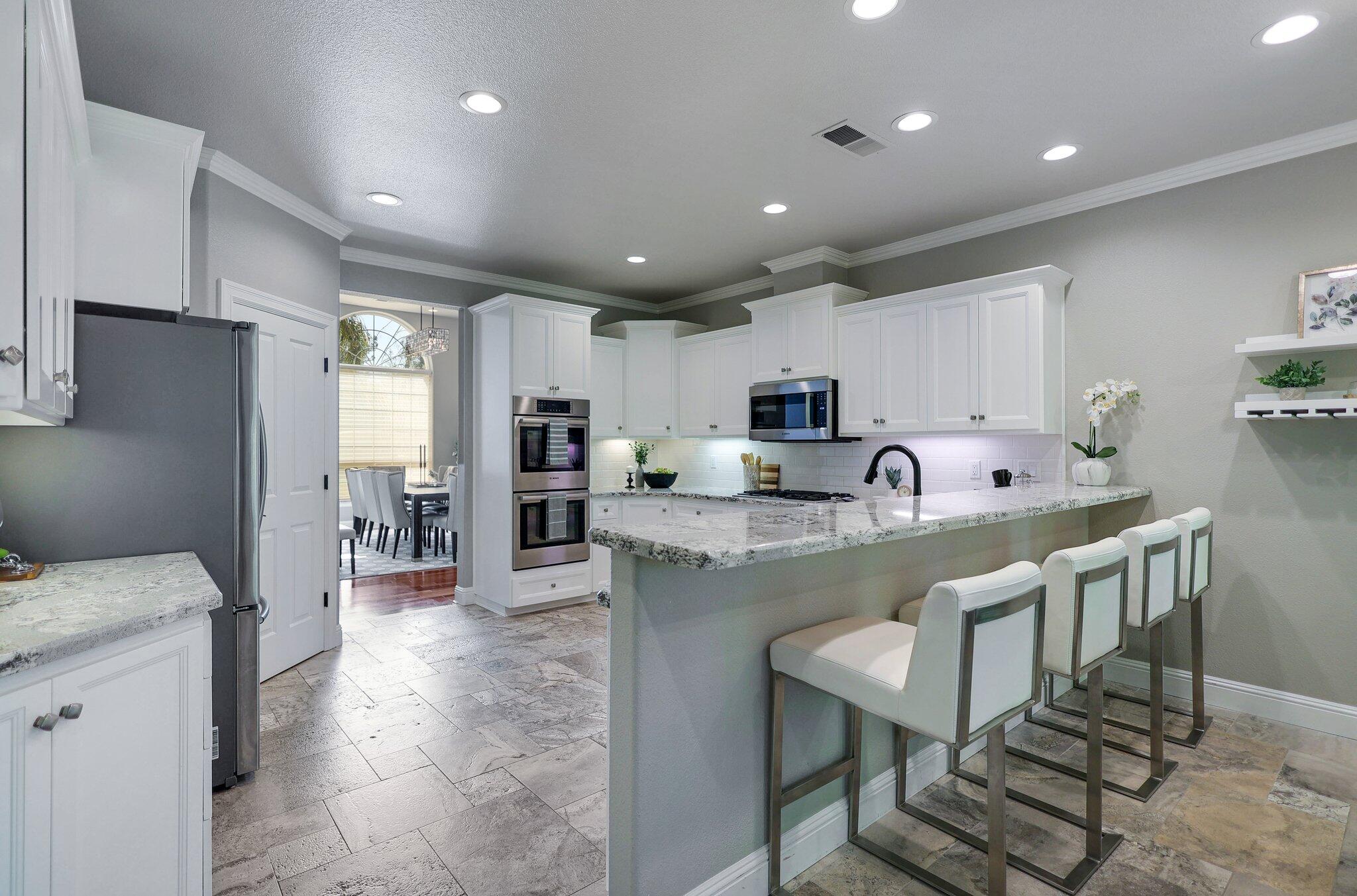 13320 Tierra Heights Road Redding, CA 96003 - Photo 13 of 48 27-web-or-mls-LZ0A0225