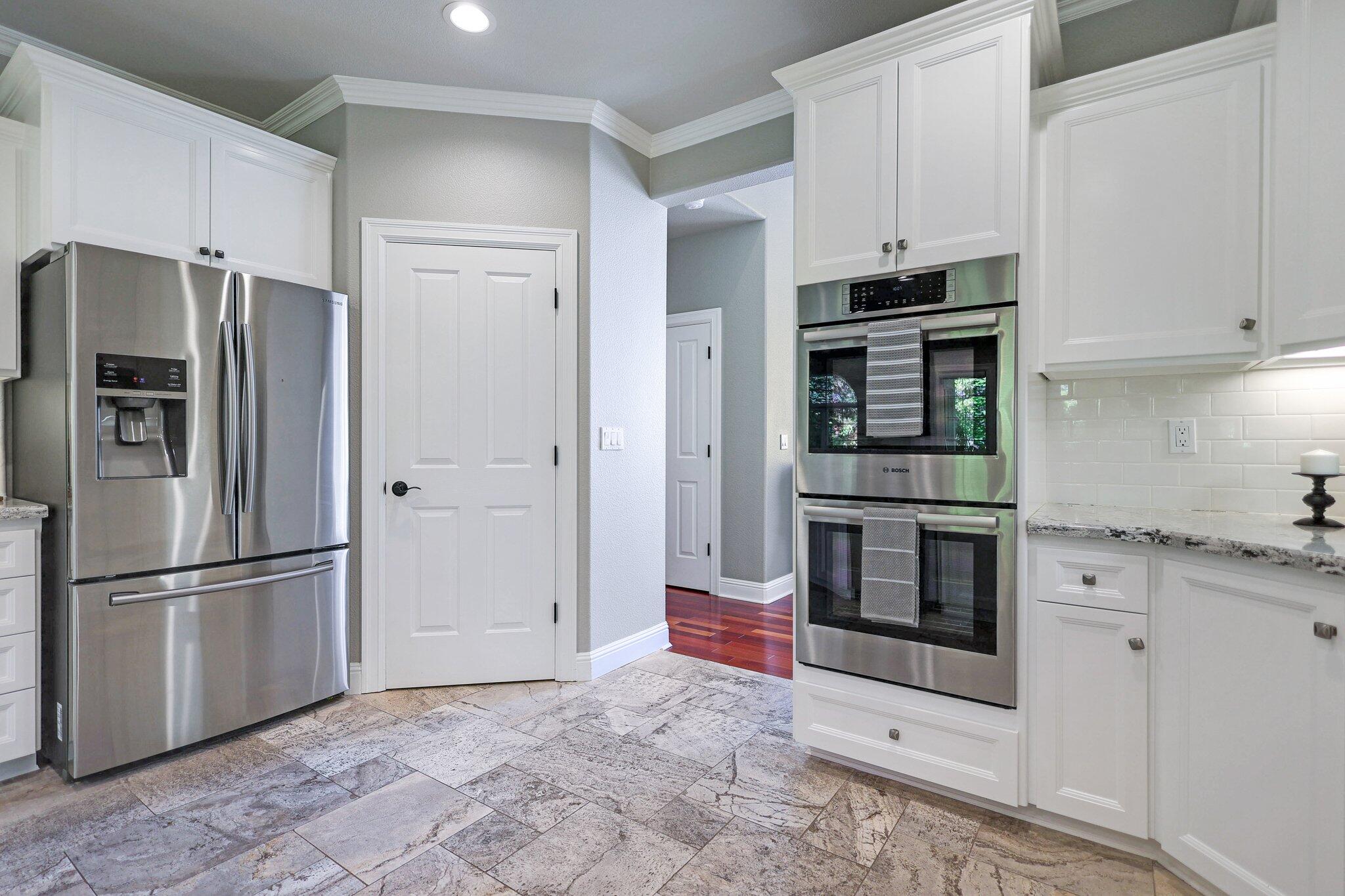 13320 Tierra Heights Road Redding, CA 96003 - Photo 14 of 48 26-web-or-mls-LZ0A0220