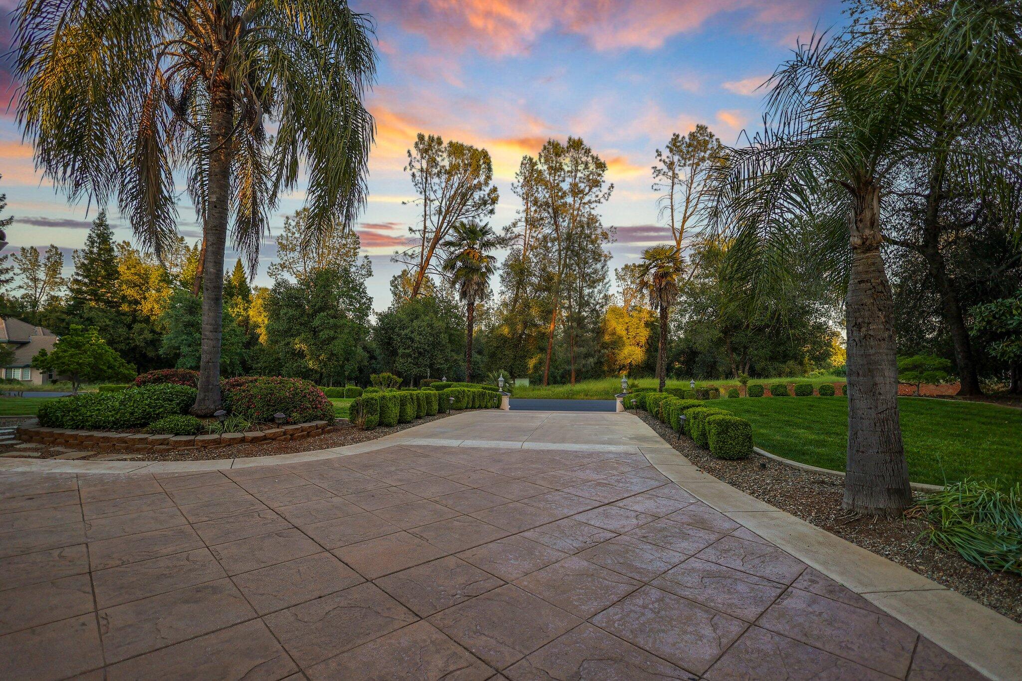 13320 Tierra Heights Road Redding, CA 96003 - Photo 43 of 48 75-web-or-mls-LZ0A0061