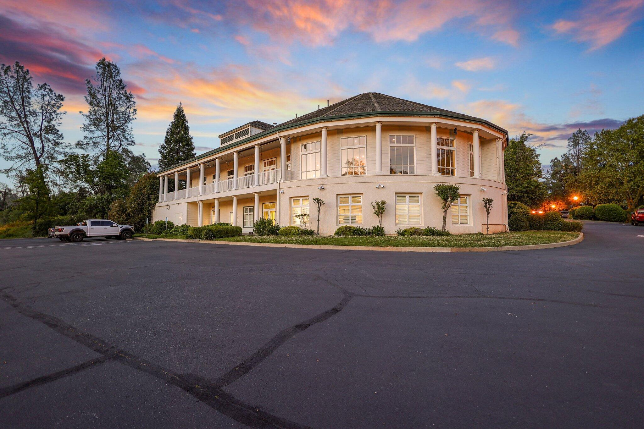 13320 Tierra Heights Road Redding, CA 96003 - Photo 48 of 48 Clubhouse