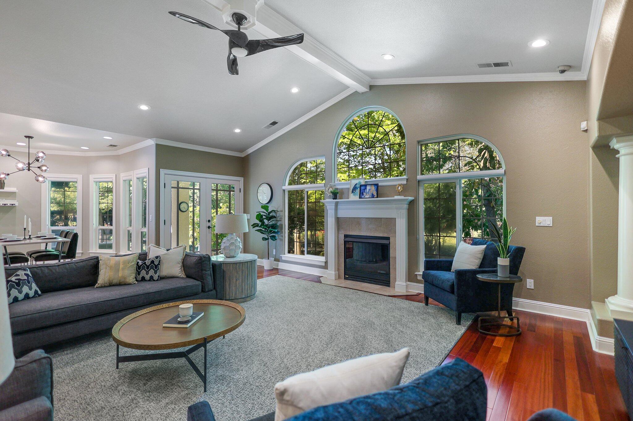 13320 Tierra Heights Road Redding, CA 96003 - Photo 7 of 48 35-web-or-mls-LZ0A0295