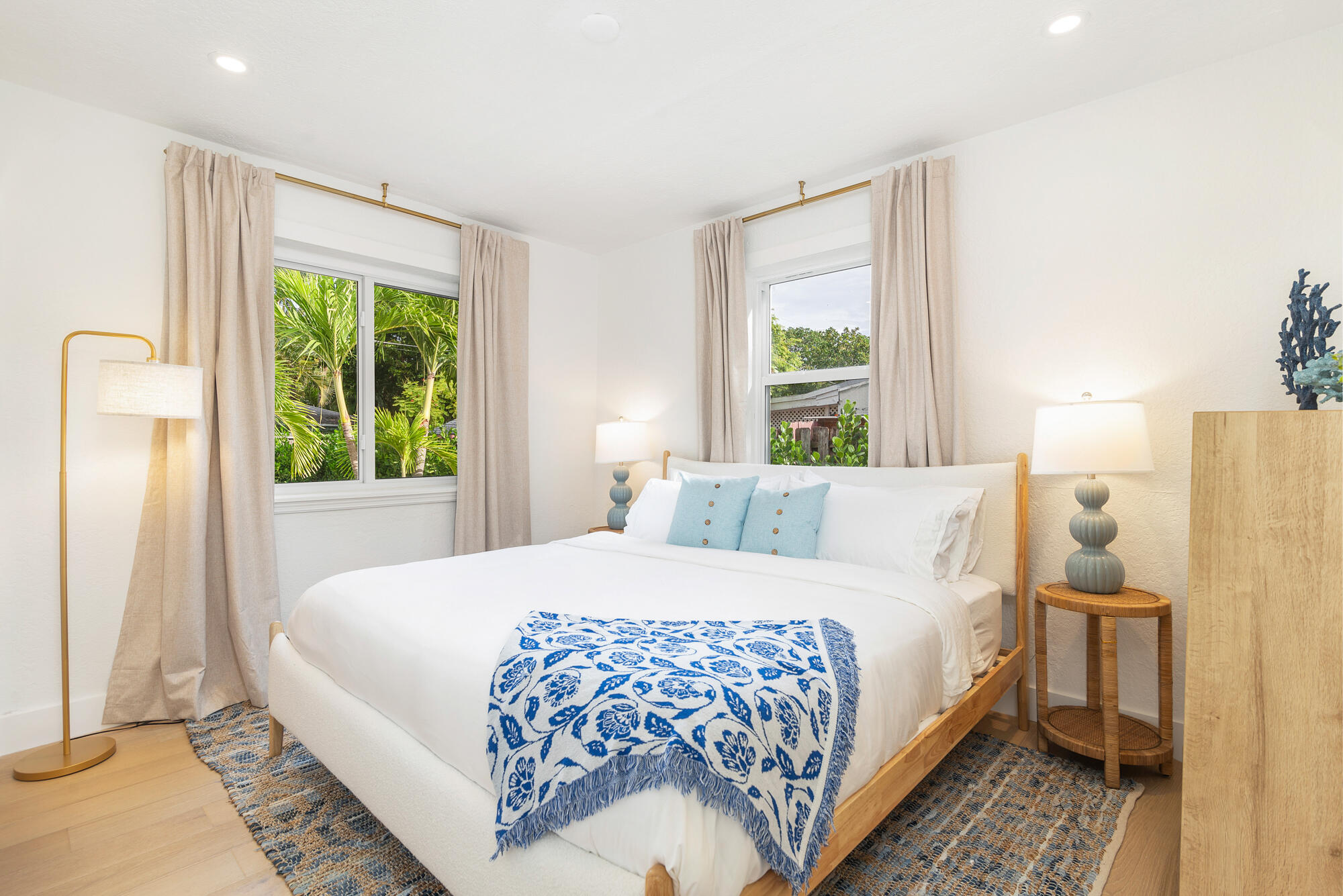 353 Gregory Road West Palm Beach, FL 33405 - Photo 16 of 36 low-20