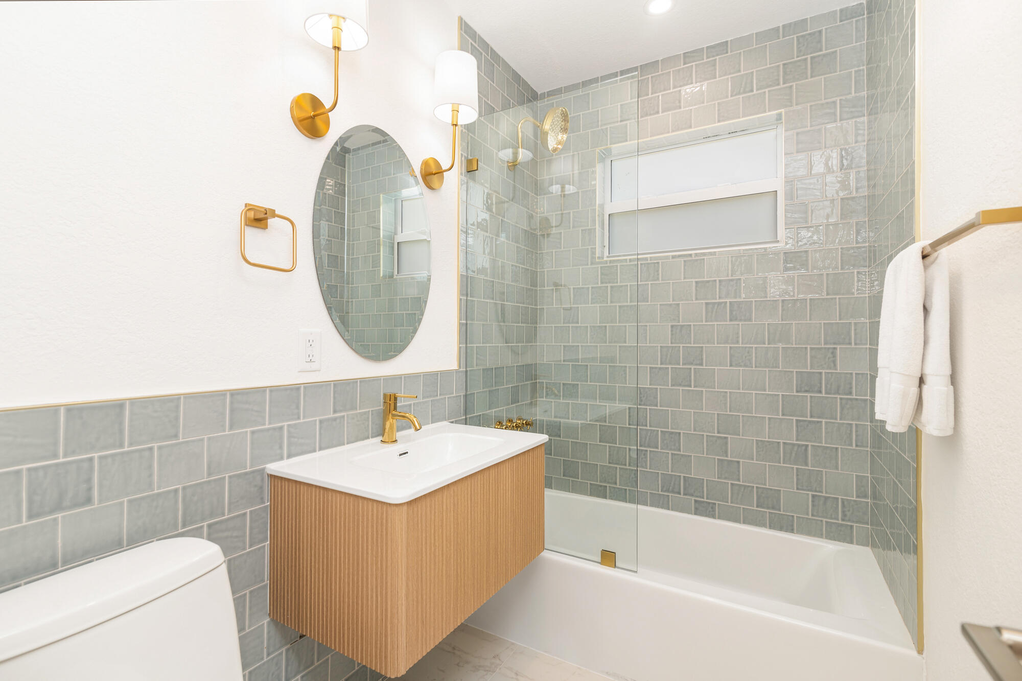 353 Gregory Road West Palm Beach, FL 33405 - Photo 19 of 36 low-23