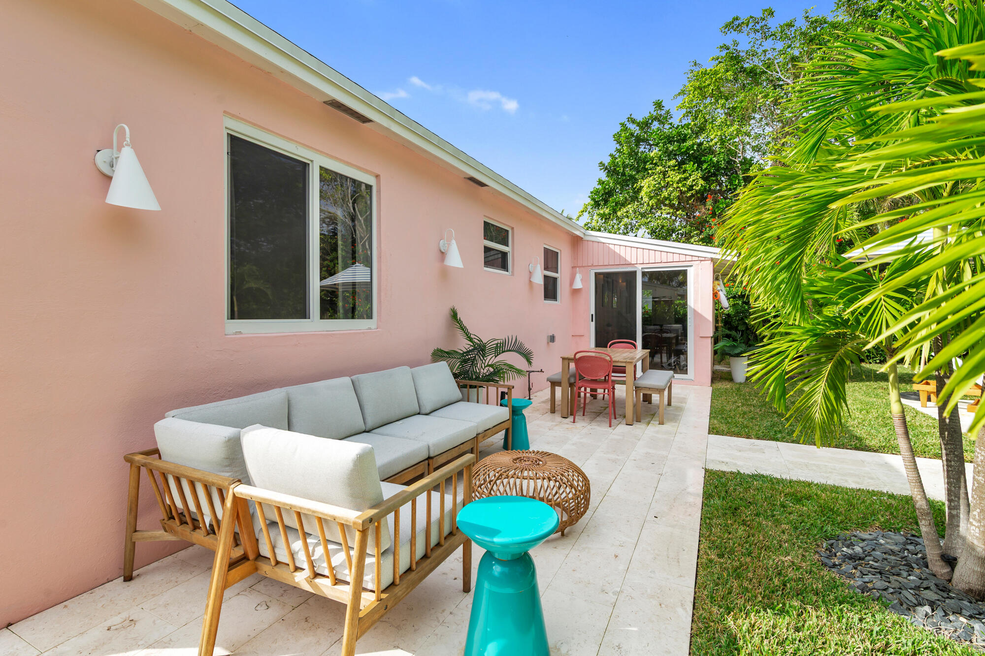 353 Gregory Road West Palm Beach, FL 33405 - Photo 21 of 36 low-25
