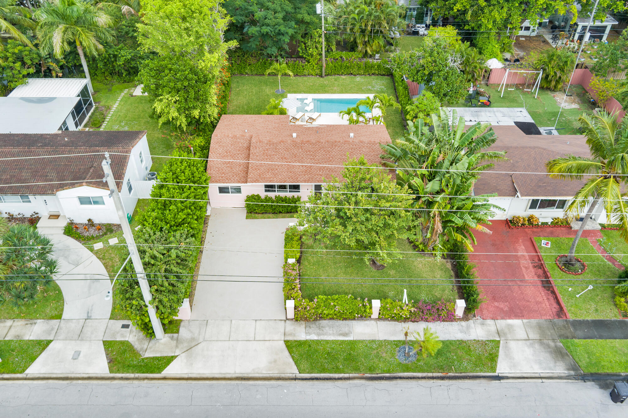 353 Gregory Road West Palm Beach, FL 33405 - Photo 30 of 36 low-34