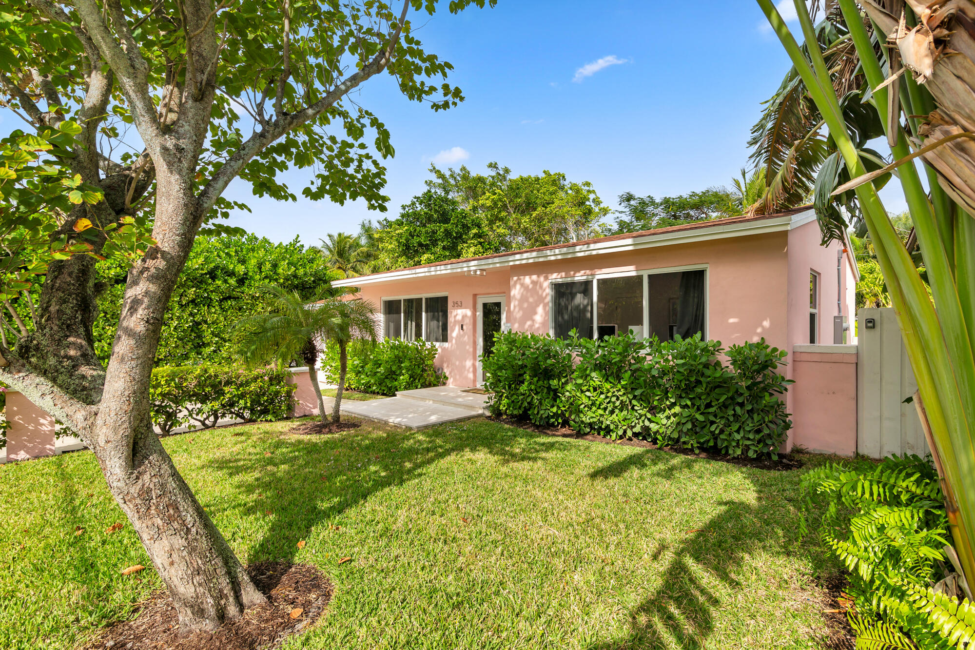 353 Gregory Road West Palm Beach, FL 33405 - Photo 34 of 36 low-6