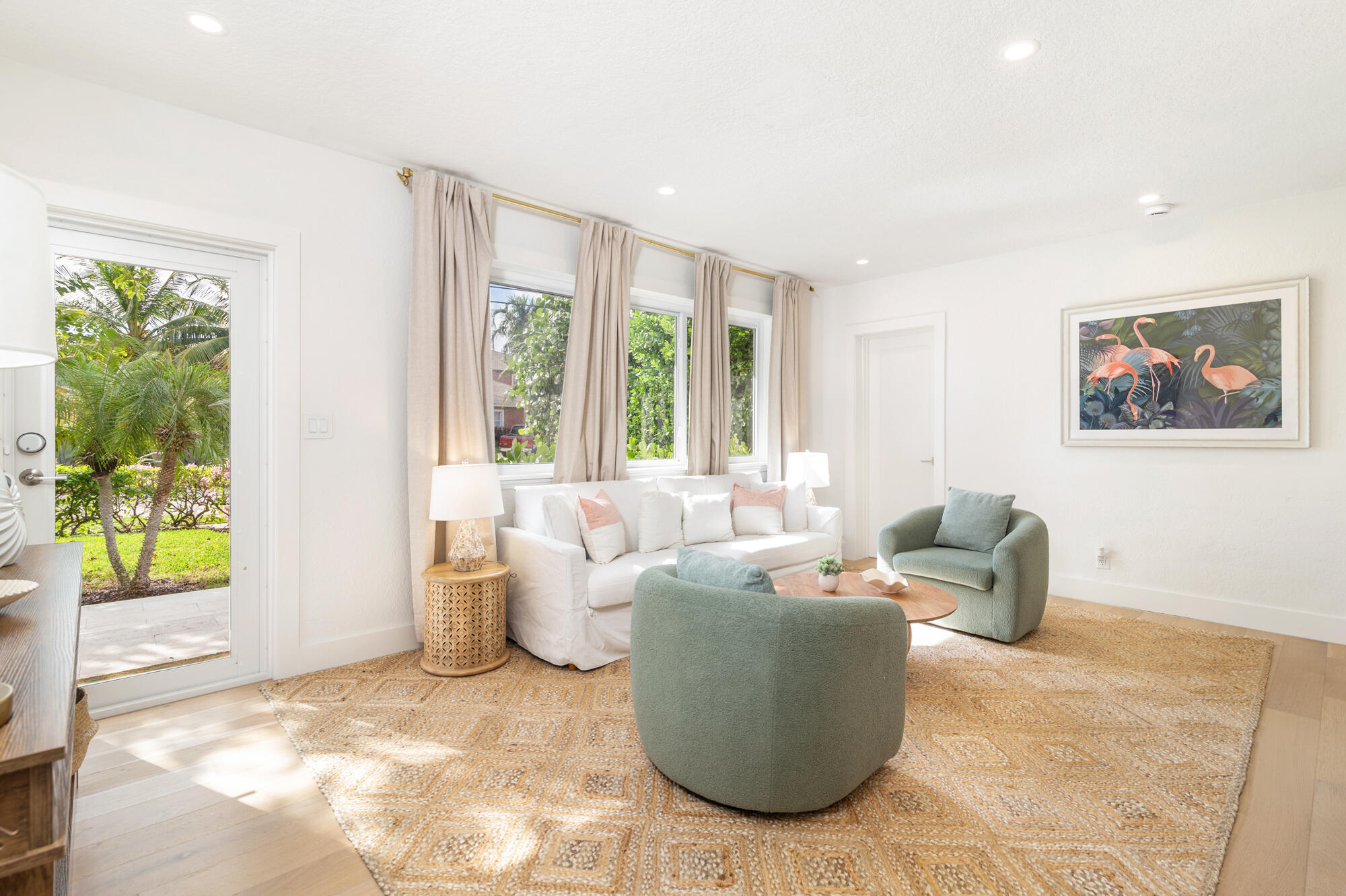 353 Gregory Road West Palm Beach, FL 33405 - Photo 5 of 36 low-9