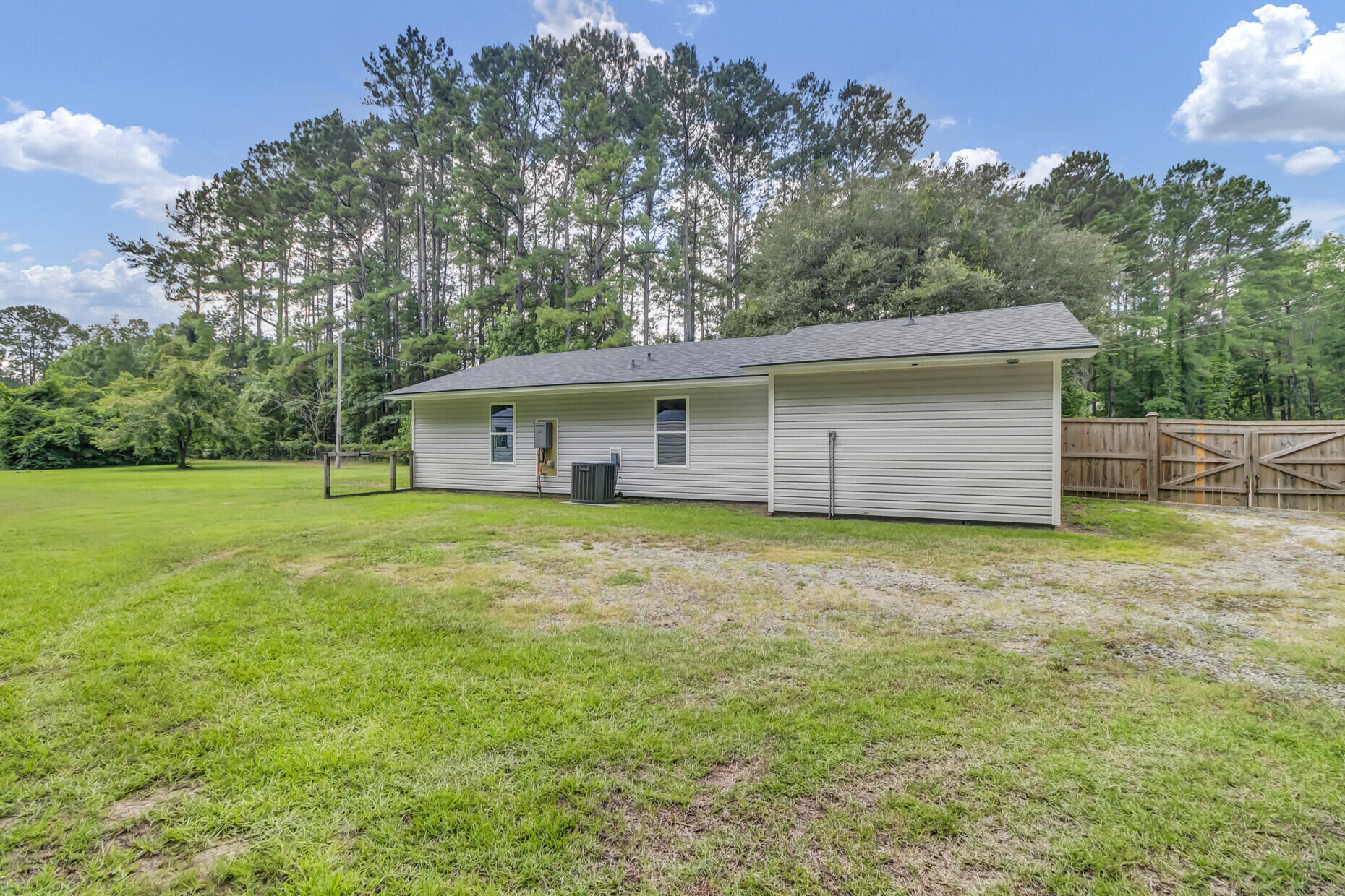 127 United Lane Ridgeville, SC 29472 - Photo 34 of 39 40_IMG_5153_mls
