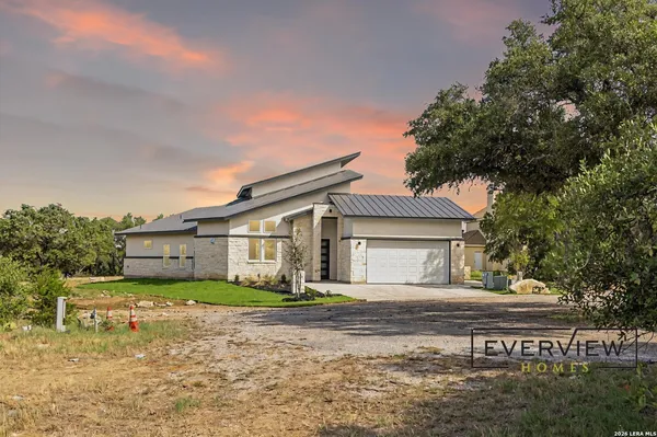 $3,600 | 118 Cap Rock Drive, Horseshoe Bay, TX 78657