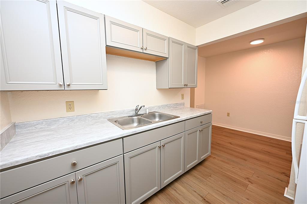 613 Robin Road, Unit 3 Lakeland, FL 33803 - Photo 10 of 19