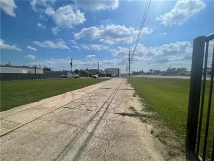 $290,000 | 15207 Highway 90, Paradis, LA 70080